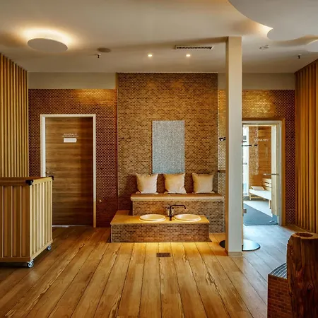 Scanhotels 4*